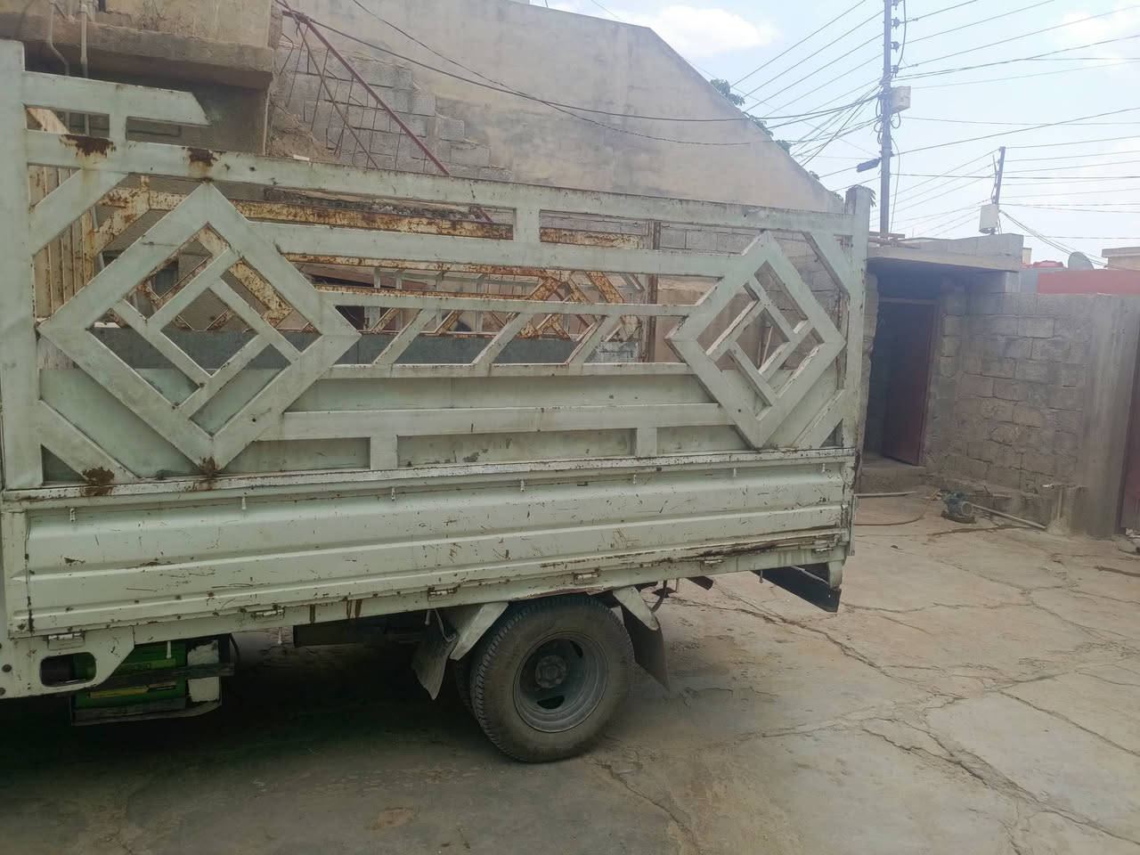 محجر كيه قطرت خياس مابي مكان دياله ناحية العظيم سعر٢٥٠  ***********
