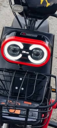 دراجه شحن للبيع 🏍 دراجه وضع شركه كلها شرط 👍 كلشي ما امبدل. خمس بطاريات...