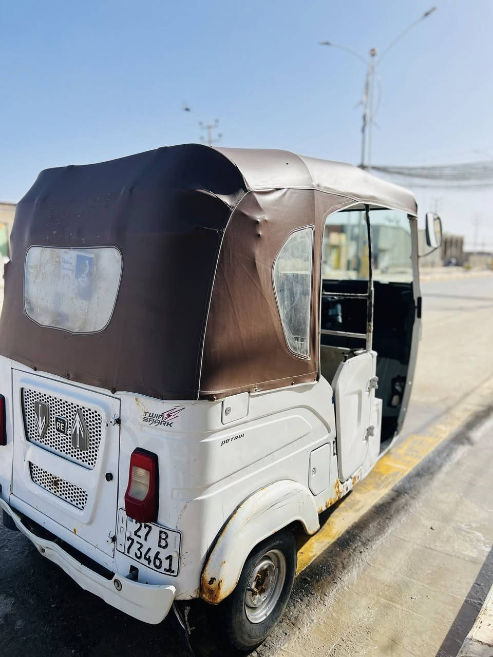 سلام عليكم تكتك مديل 22رقم ذي قار
التكتك الكشر كفاله من المعجون 

المكينه بس كلجات 

السعر 7600وبيها مجال 

رقم تلفون ***********

مكان سوق الشيوخ
