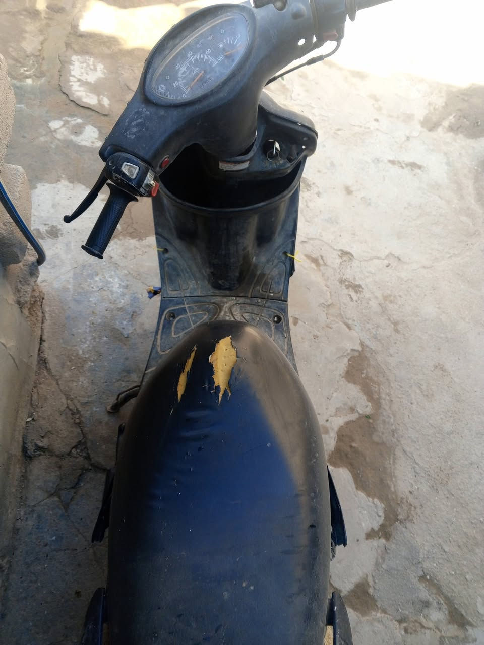 سلام عليكم دراجه البيع تشتغل سلف وهندر سعر دراجه 150 رقم لهاتف/*********** العنوان القرنة نهرات شماليه
