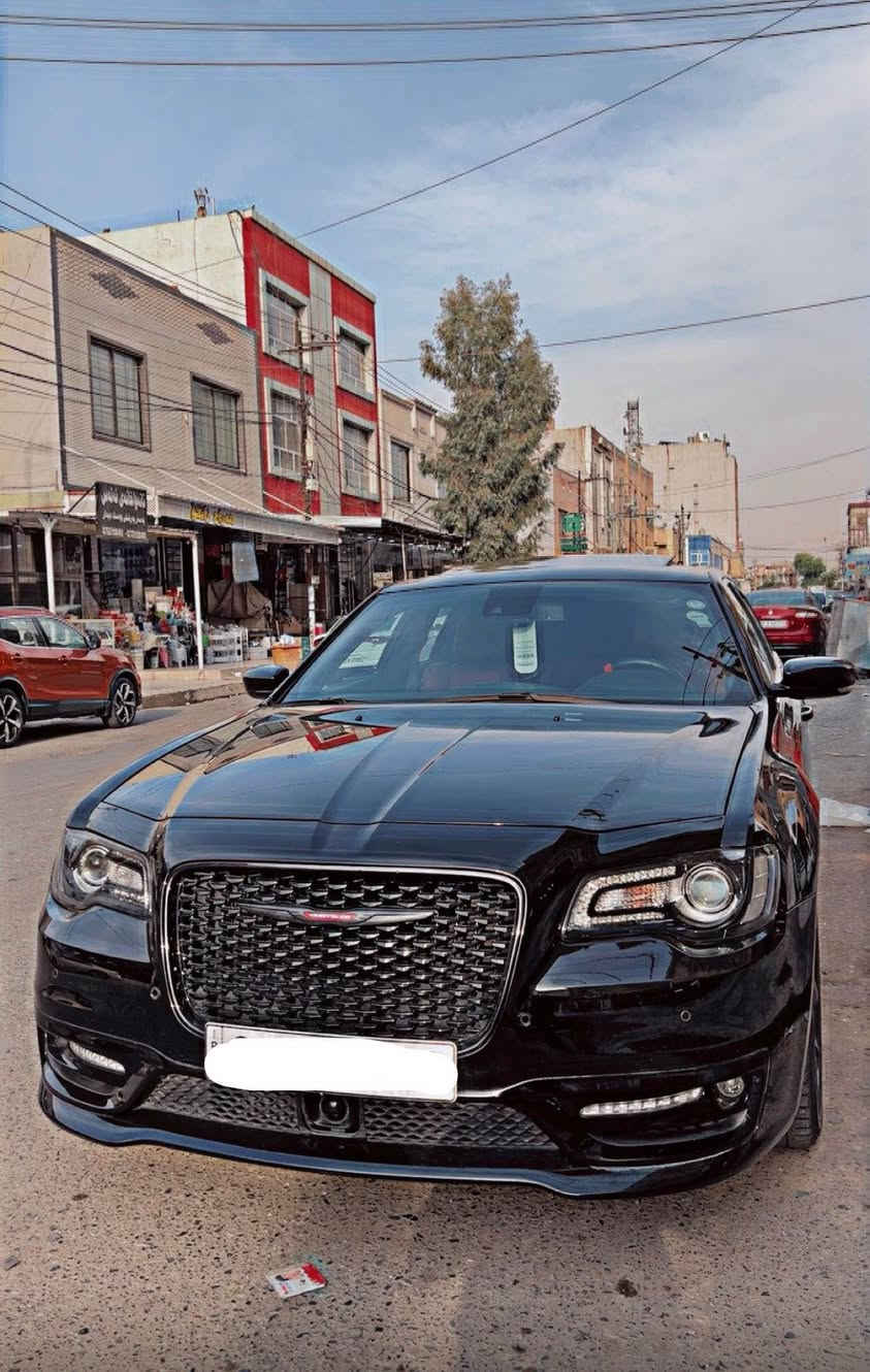🚘 جۆری ئۆتۆمبێل: کرایسلەر (Chrysler)
📌 مۆدێل: 300S – 2021
🎨 ڕەنگ: ڕەش
⚙️ مواصفات: کەنەدی – فول فول – قەپات مواصفات

📏 ماوەی ڕۆشتن: 31,000 مایل
%80 کلین تایتڵ

🔎 تێبینی:
سەیارەکە سفر کیلۆمەترە و شەریکەی Mini International ـە.
تەنها دەرگای دواوەی لای سەکەن بستێکی تەعدیلە ، لەگەڵ لێواری هێلالی چامڵغی دواوەی لای سەکەن کارتە تەنها لێوارەکەی، بێ هیچ شتێک.

📍 شوێن: هەولێر
📞 ژمارەی پەیوەندی: *********** أربيل, العراق

