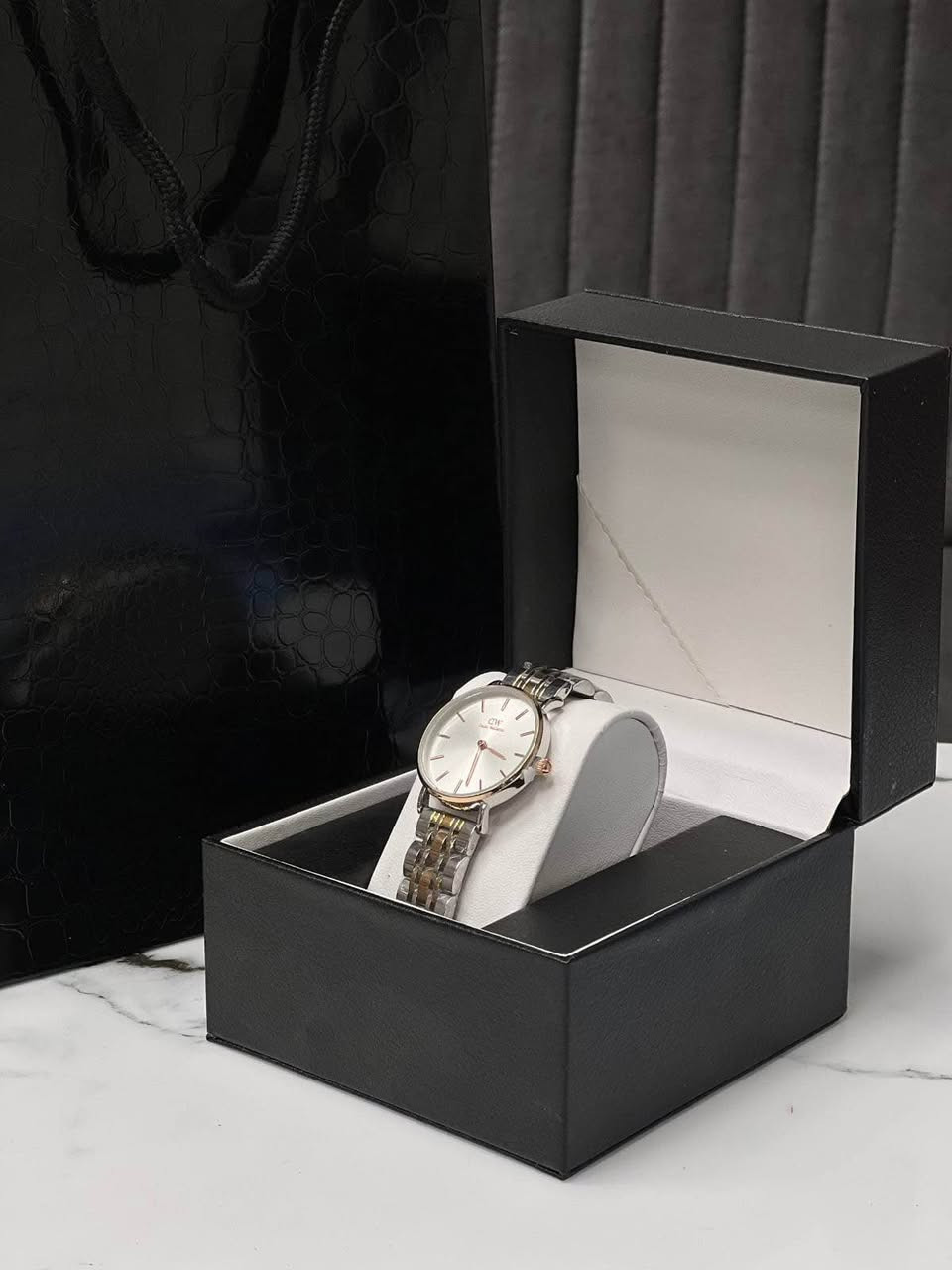 ساعات متنوعه ماستر كوالتي  رجالي ونسائي
بأسعار تنافسيه
يوجد توصيل جميع محافظات العراق بغداد, العراق


**إذا كنت صاحب هذا الإعلان وتريد حذفه لأي سبب، رجاءا أرسل رسالة إلى الدعم الفني**