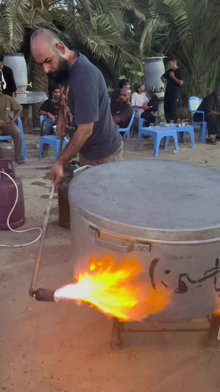 السلام عليكم
اني طباخ اطلع اطبخ بثواب الامام الحسين العنده طبخ بموكب او العنده ثواب بالمشايه اني موجود مكاني ناصريه مركز الطبخ يكون تمن ولحم وقيمه والمروكات بنواعها المراسله خاص او الاتصال 
***********
