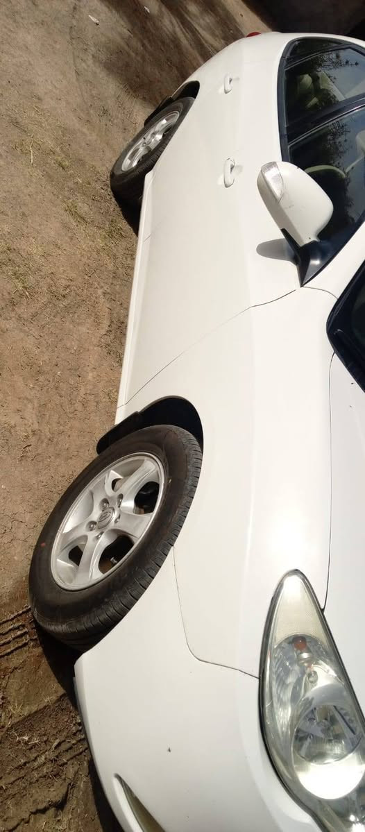 سياره موديل 2010 شمالي السياره جديده خير من الله مكفوله من الصبغ بيه شي بسيط فقط الدوسه الجوه الباب مرشوشه من أثر شخط.
السعر 118 وبيه مجال بسيط مكان السياره بابل مشروع المسيب
الاتصال ***********
