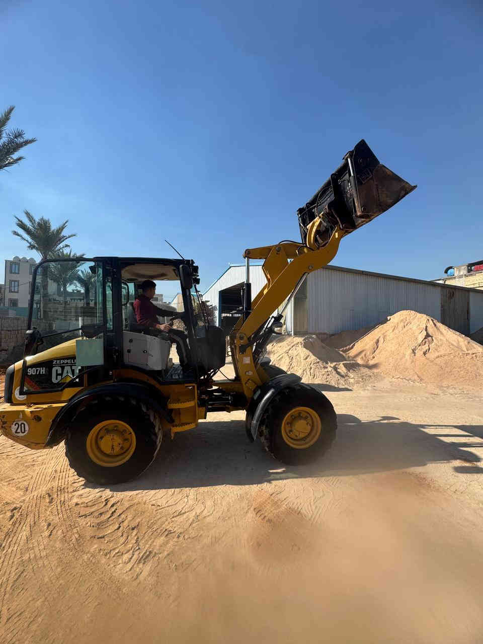 السلام عليكم
للبيع شفل كتر بلر حجم 907 
وارد المانيا دخول جديد 
رقم سليمانيه جديد 
شفل جاهز مكفول 
مكان بغداد 
الاستفسار الاتصال

‭0786 412 6679‬
