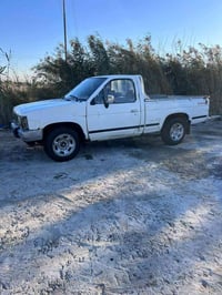 بيك اب • ١٩٨٩ • محرك ٢٤٠٠