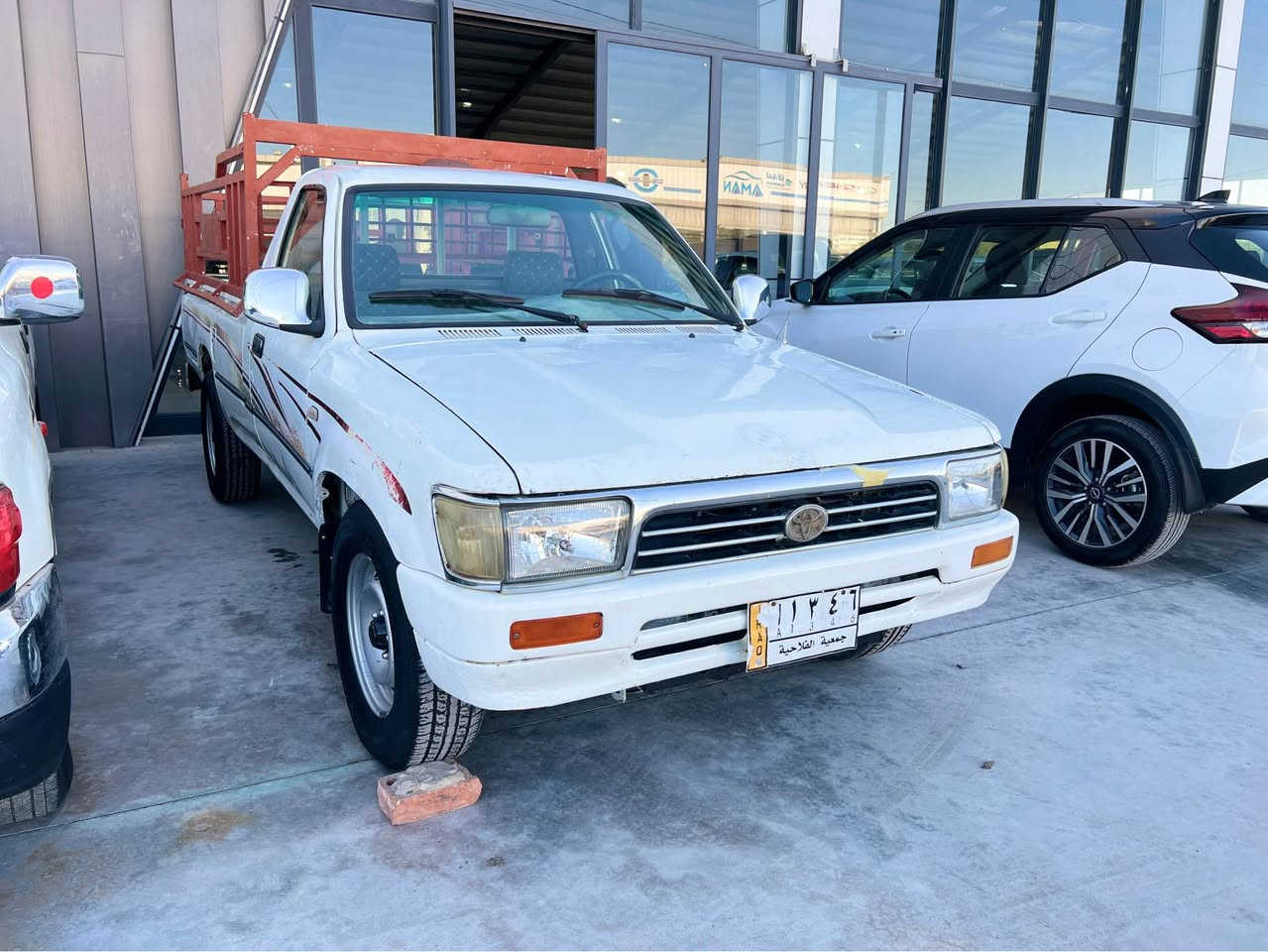 ئەم سەیارە جوانە بۆ فرۆشتن مۆدێلی ٢٠٠٦ سەیارەیەکی جوان و بێ مەسرفە مەکینە و گێڕی بە شەرتی فیتەر هاتا بڵێی پاک و جوانە مەنەفێستی جەمعێ فەلاحی هەیە و هیچ کێشەی نیە ماڵی دۆست و ئیشە نە زەربەی هەیە نە لێدران نە سبوخیش هەمووی لە سەر بیلاد ماوە تۆ نرخی ٣٧ گڵا و ماعەمەلەیەکی برایانە 
ژ.م *********** كالار, السليمانية
