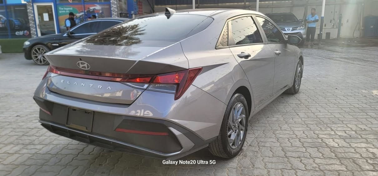 المهيمن لتجارة السيارات بإدارة المهندس سلام ربيع الغزي 
نوع السيارة: هيونداي النترا sel
الموديل : 2024
حجم المحرك:  2.0
 السعر : 119 واصل للميناء مصلح كامل بدون كمرك ترهم حرة ترهم شهداء 
للأستفسار :
***********
قسم المزاد متوفر واتساب 
https://chat.whatsapp.com/EjN99lklvszHKKEmF0UnR7?mode=gi_t
‏سرعة في الشحن واسعار تنافسية في النقل
‌‎يتوفر لدينا نقل على جميع موانئ ومنافذ العراق 
‌‎تخليص وايصال السيارة الى جميع المحافظات
#mohammed
