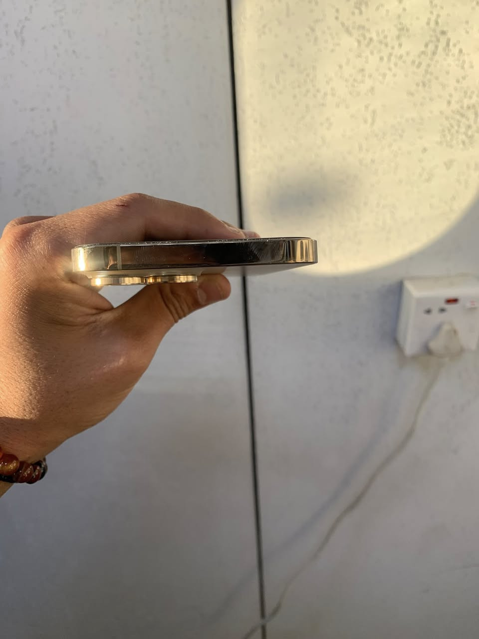 سلام عليكم ايفون 13 برو ماكس للبيع ذاكره 256 بطاريه92 مامعلايه جهاز وتر بروف نضافه 100‎%‎ سعر 700مكان بغداد الزعفرانيه هاتف ***********
