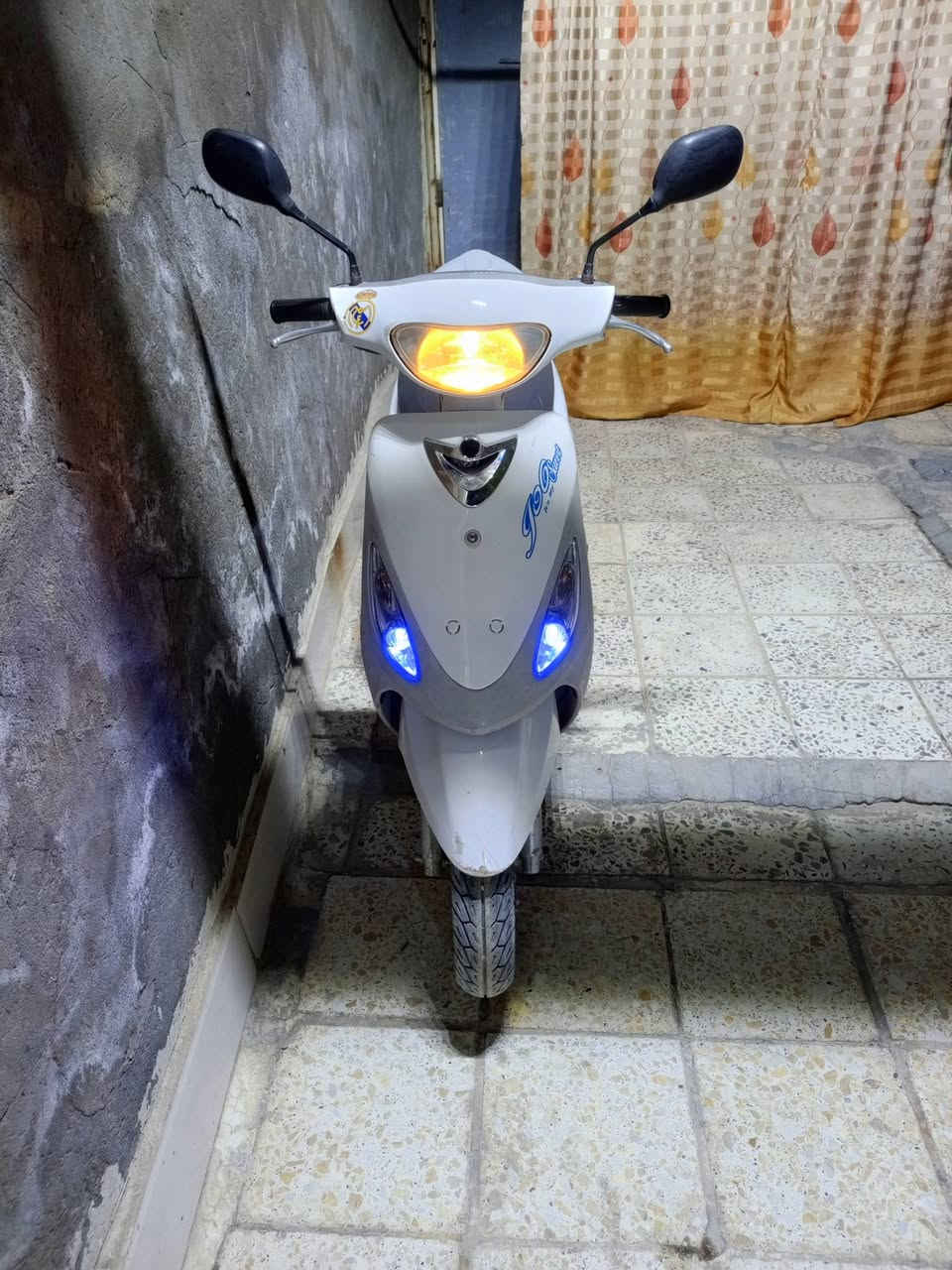 ماكس للبيع كفاله حاويه سعر 950 بيها مجال ***********
