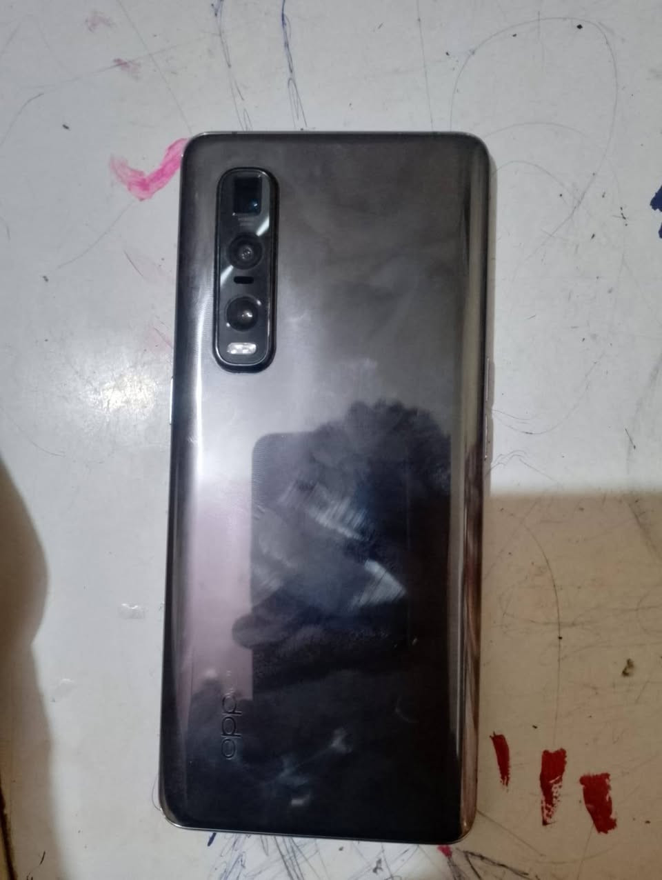 سلام عليكم خوان عندي جهاز OPPO Find X2 Pro موصفاته معروفه شاشته 120 هرتز ذاكرته 512 جهاز خفشاري بمعنه الكلمة من تصوير من كلشي تصوير 60X جهاز فد شي مراوسه أو بيع 225 الف مكاني بل بصرة حيانية رقمي *********** بس وتساب
