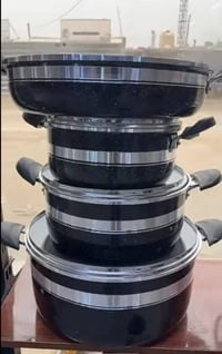 قدور ومقالي • غير لاصقة • جودة عالية