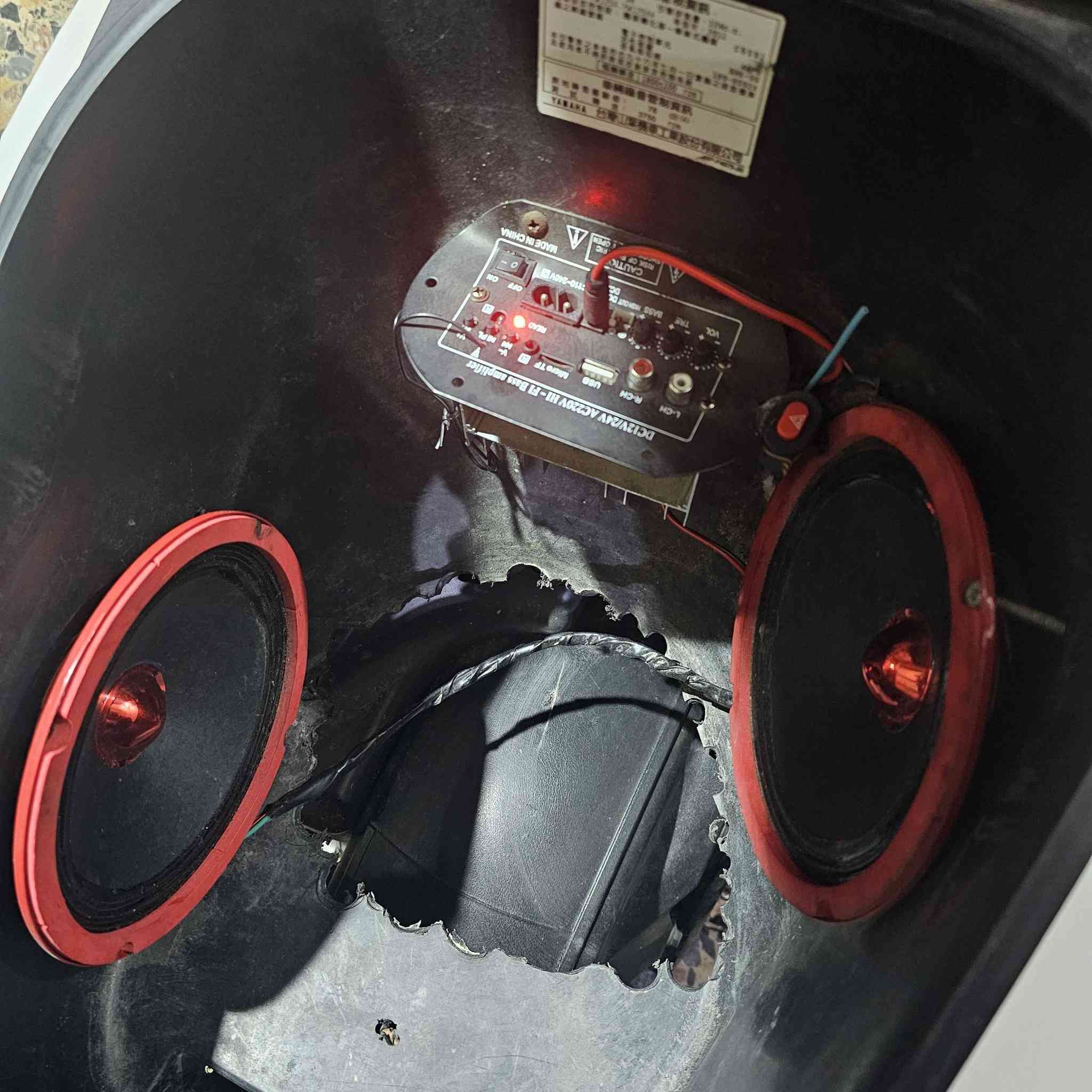 اسلام عليكم شباب دراجه سكنس جبلي للبيع 
النضافه واحد عله واحد ما مزود بيهه كلشي 
ما عده تزويد هاذ المضخم الي بل جنطه 
ما مفتوح بيهه برغي العنون العماره حي الوحده 
السعر 1500وبيهه مجال 
الشراي ينتصل عله هاذ الرقم ***********
