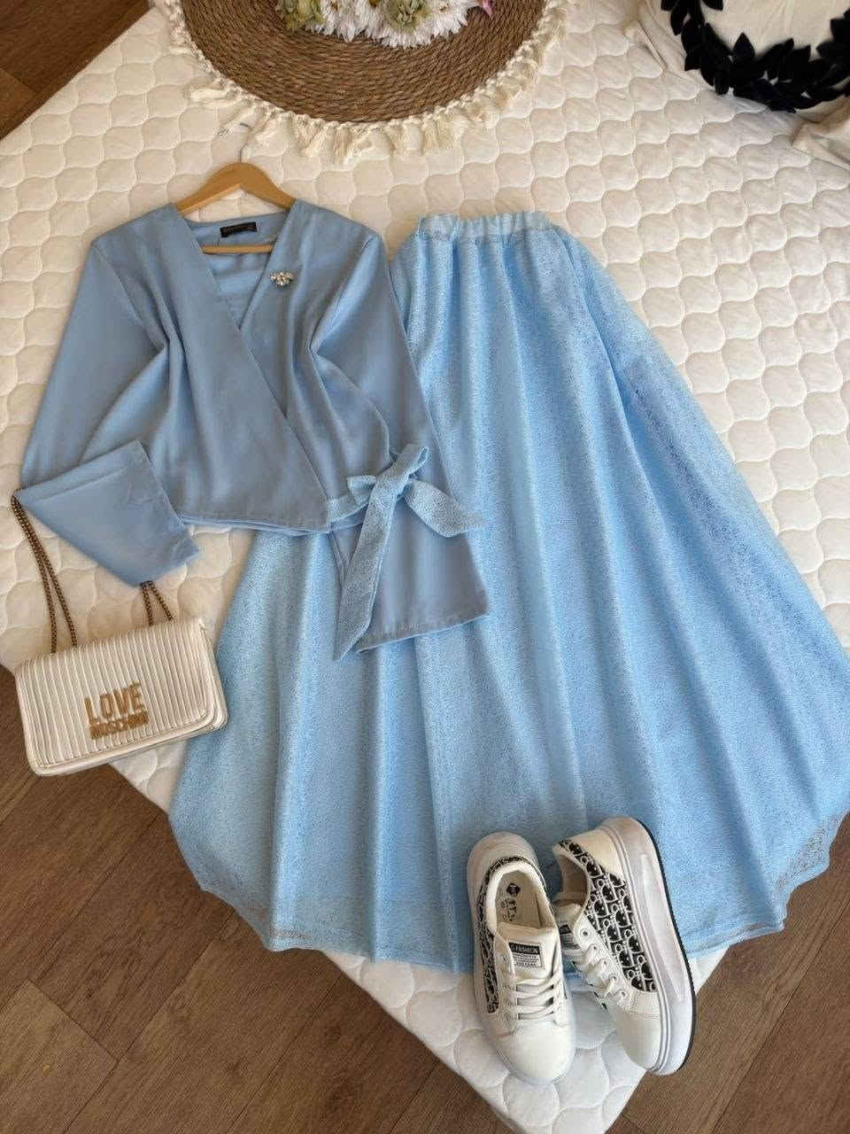 كوستم قطعتين مريح بل لبس👌🏼 

نوع الخامه 🍒👇🏻 
اوركزه مبطن كولتي عالي✨

القياسات يلبس 👇🏻 
38 40 42 44 46 48 ✨

السعر 33 إلف ✨


**إذا كنت صاحب هذا الإعلان وتريد حذفه لأي سبب، رجاءا أرسل رسالة إلى الدعم الفني**