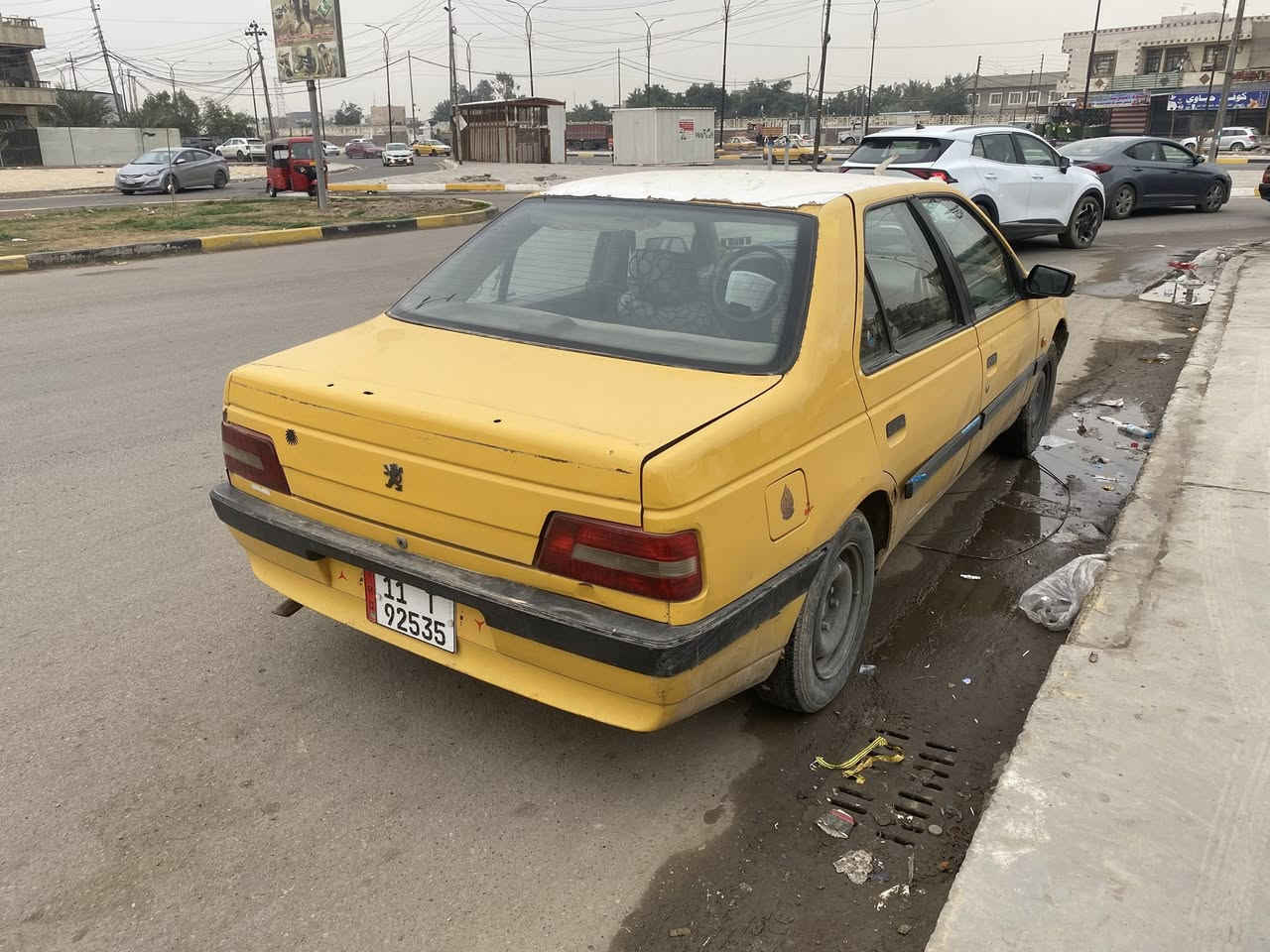 السلام عليكم بيجو 405مديل 12 سيارة ضربتهة بنيد وجاملغ سيارة حلوة وسعرهة مناسب 22 قفل قفل قفل لتواصل ***********
