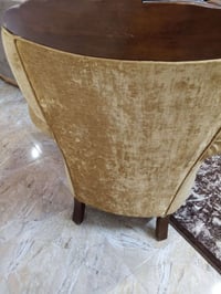 ٢ قنفات كبار • ٤ قنفات صغار • واسطي قرب معوقين