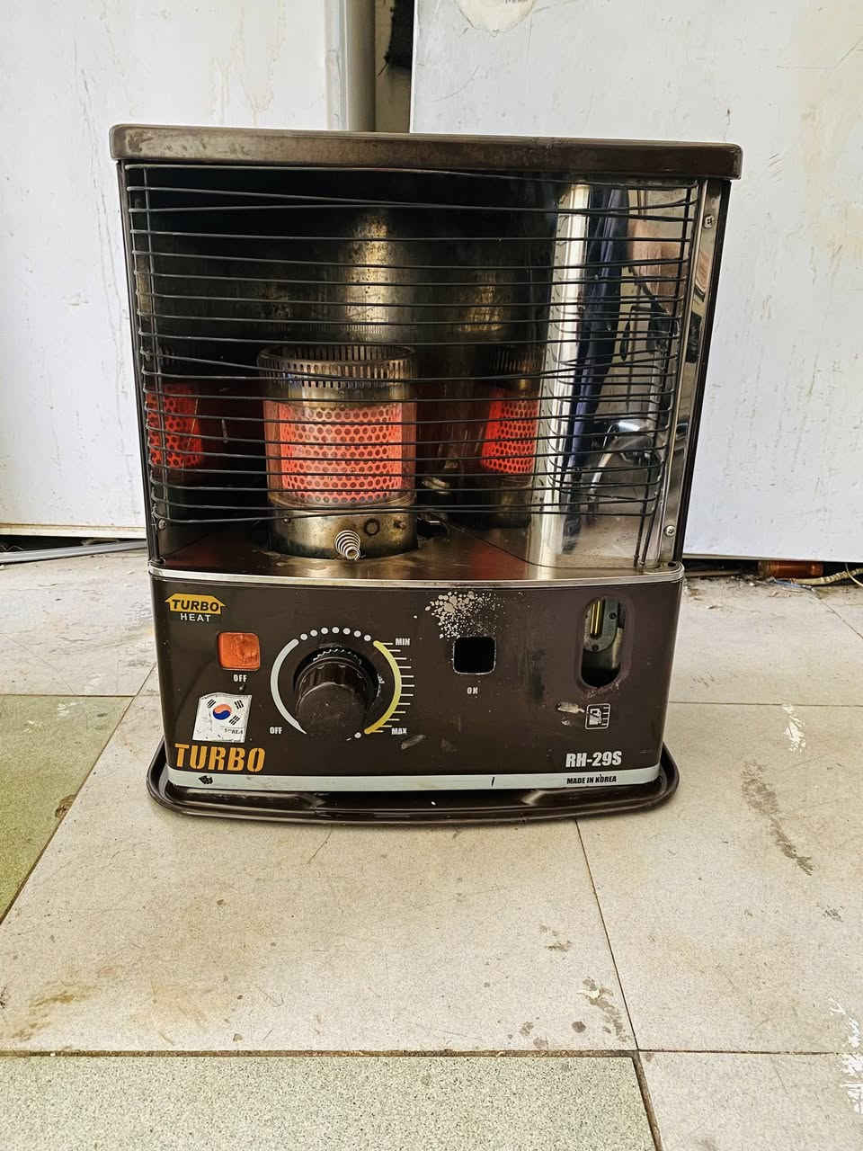 صوبه شغاله بشرط كل عيب مابيهااا لا هيس ولاغاز نوعيه توربو  السعر 40  الشراي يتصل ع رقم ***********
