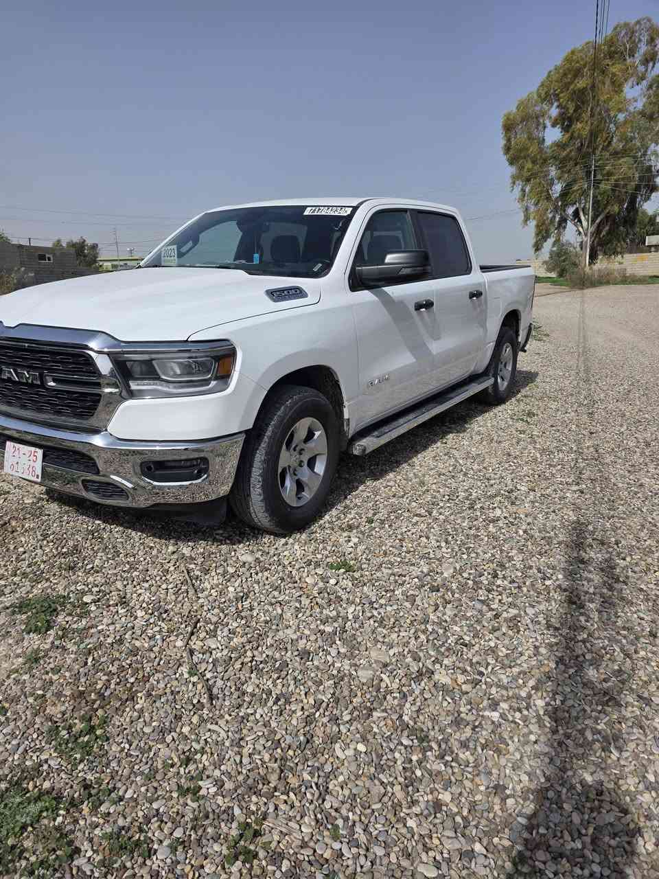 دوج رام ٢٠٢٣ 
زيرو ماشه ١٥ الف رقم سليمانيه مميز بسمي 
محرك ٥٧٠ايتتروك باننزين عادي 
ضرر جامرلق أمامي سعر ٣٢٠ وبي مجال ساره بحاله زيرو تخبل 
*********** او مراوس بلاندكروز مكان ديالى
