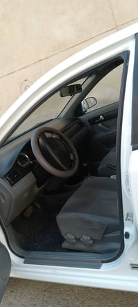 اوبترا للبيع موديل 2013  كير اوتوماتيك  كير ومحرك بشرط  تبريد ثلج  بيه...