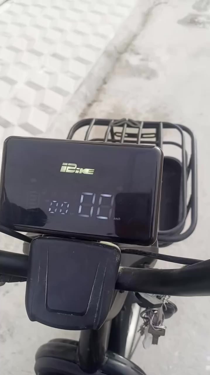 ماطور 20  للبيع لسعر 250 اوبطارياته جديده لتواصل ***********
