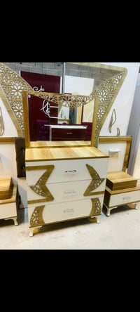 ٥ قطع نضيفة لوحدة ٤٠٠ بغداد