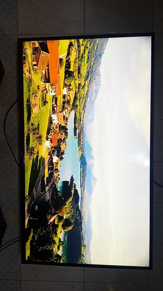 شاشات للبيع
 وحده حجمه55 وحده 52
فول تكنيك 

*********** النجف, العراق
