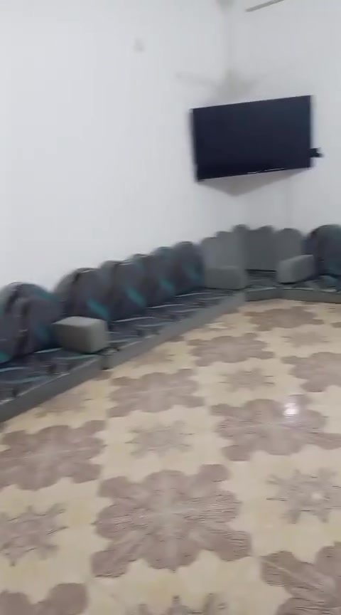 دار للبيع
رقم العقار 12622
6 كيلو
بناء حجر
يتكون بناء غرفه عدد2 /صاله /استقبال /مطبغ
السعر 80 
الاستفسار اكثر 
الاتصال ب /***********
