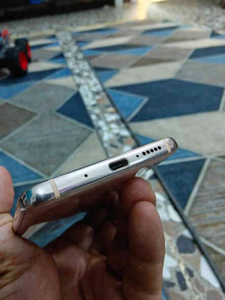 هواوي ميت 10 برو
الجهاز نظيف كلش مثل الجديد، ما بي أي عيب
الأداء سريع وثابت، البطارية قوية وتكمل اليوم براحة، والكاميرا ألوانها تخبل وتفاصيلها واضحة
الشاشة AMOLED دقتها FHD+ وألوانها كلك وضوح
المعالج: Kirin 970
الذاكرة: 6GB رام
التخزين: 128GB
الكاميرا الخلفية: مزدوجة 20+12 ميجابكسل
الكاميرا الأمامية: 8 ميجابكسل
الشاشة: 6 إنج
البطارية: 4000mAh مع شحن سريع
بصمة سريعة واستجابة ممتازة
نظام أندرويد محدث ومستقر
*********** واتساب
السعر: 135 ألف فقط
الموقع: بغداد – العبيدي
