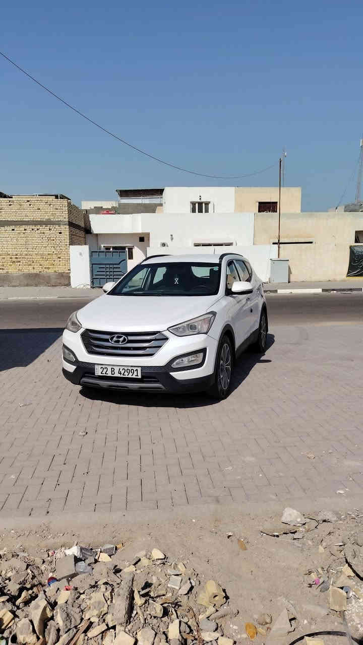 السلام عليكم(سنتافي 2016 بصمة خليجي كفاله عامة كير ومكينة وبدي رقم شمالي بأسمي مكينة سته سلندر فور ويل سبعه راكب 3قطع تبريد وتدفئة السيارة نضيفه اجمل من الصور السعر 205) 
للاستفسار *********** غير متواجد فيس موجود واتساب مكاني حي الاحرار قرب المدينة الرياضية
