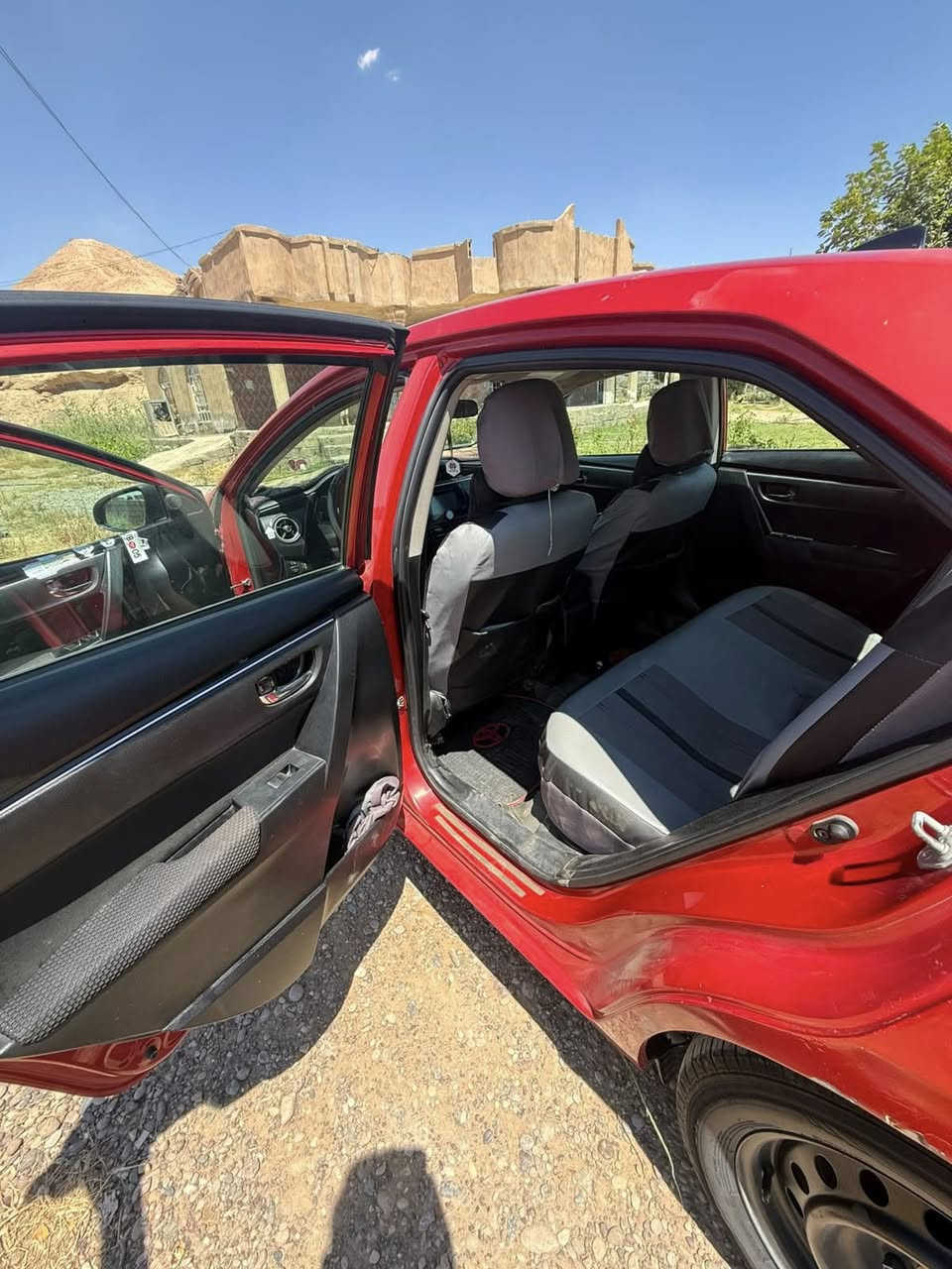 السلام عليكم
🔻‏🇯🇵Toyota Corolla

🔴موديل 2017 

🔴وارد امريكي 🇺🇸

🔴رقم سليمانيه 

🔴فئة LE

🔴نص فول السياره

🔴 محرك 1.8

🔴باتري جديد

🔴صدر امامي والصدر الخلفي جديد 

🔴محرك وكير بلاد مامفتوح

🔴منظومة تبريد كورلاه2023 تبرد ثلج 

🔴منظومة بانزين  /  جديد

حادث اربع قطع

[السياره بدون دواخل بدون لغود ولا شواصي ولا ايرباك )

🟥(السياره على البلاد
) (بدون ايرباك)

📍العنوان كركوك الحويجه …

التواصل‭0780 066 1529‬ 🤙🏻 

سعرها 106وبيها مجال للشراي

