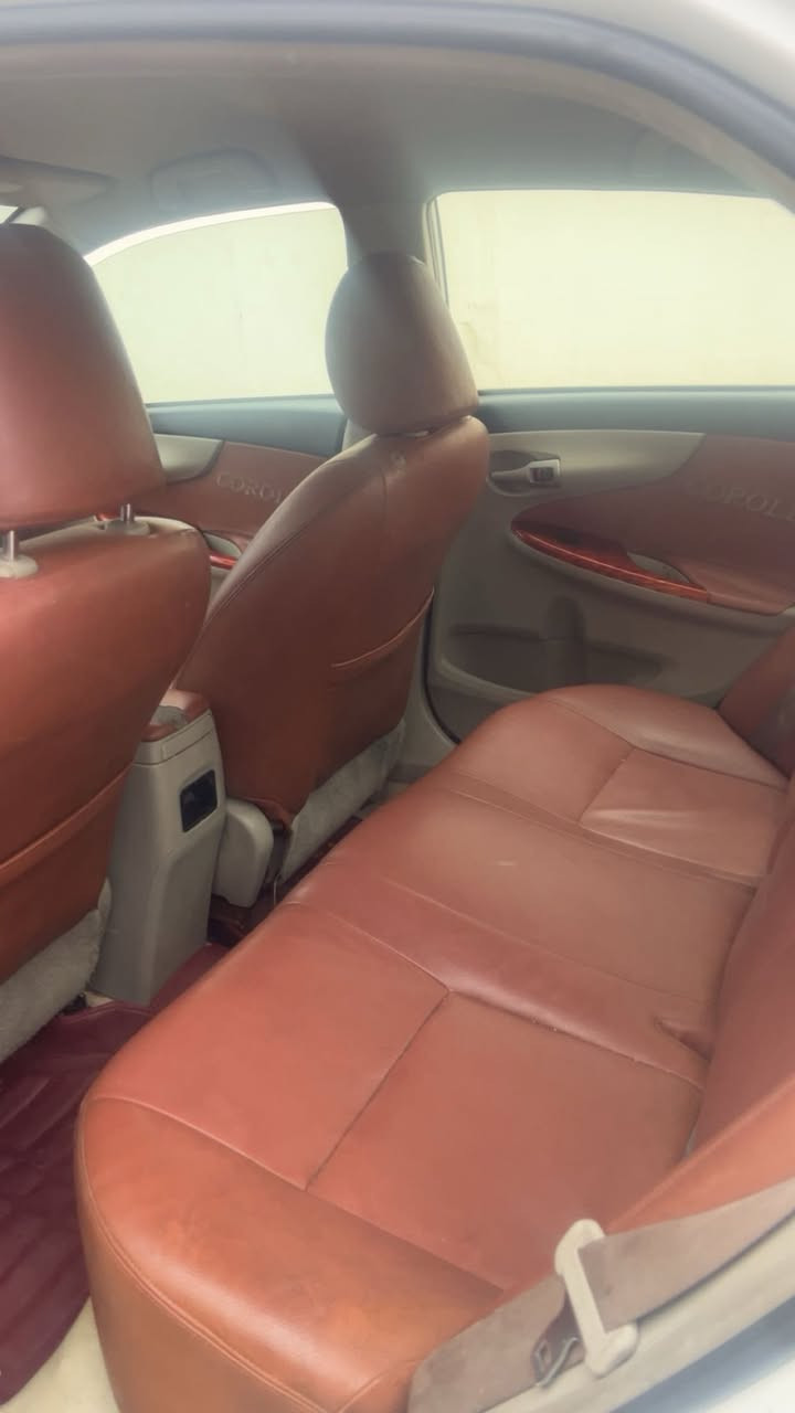 سلام عليكم كورلا خليجي محرك 1600 مكفوله بيها بس طخه خفيفه بل جنطه بعدني ممصلحها واضحه بل صورة ماشيه قليل 120 k سنويه منتهيا  تجديد يحتاج سعر 135 مكاني اربيل ***********
