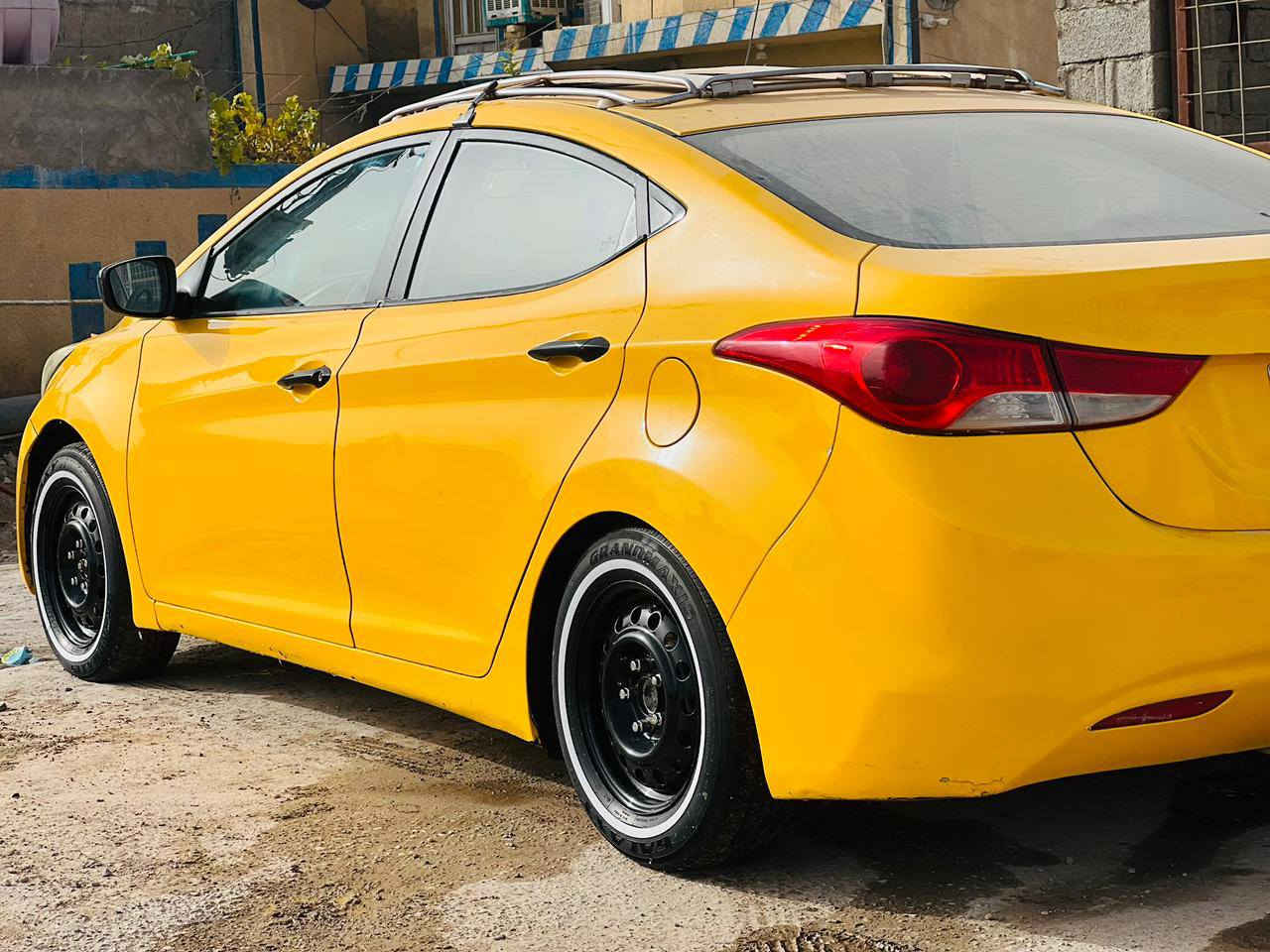 السلام عليكم الانترا موديل 2012 رقم واسط مصفره هيئه وغرامات بسمي اتصال على صاحب سياره *********** عنوان واسط
