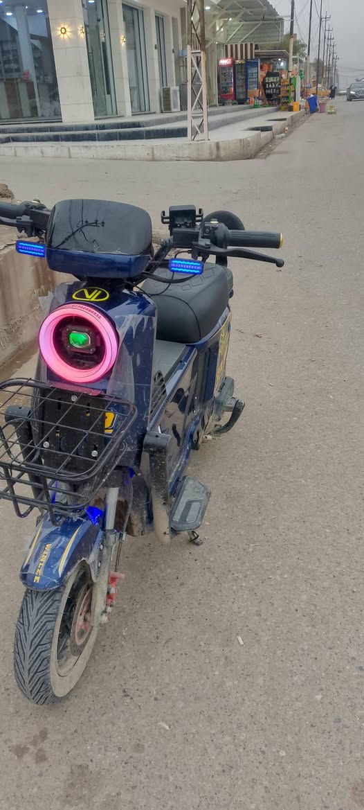 السلام عليكم ورحمه الله وبركاته هذا الماطور للبيع ار 9 استخدامه اسبوع واحد فقط الماطور بعد الجديد سعره 650 وفي مجال الاستفسار اكثر ام تصل ***********
