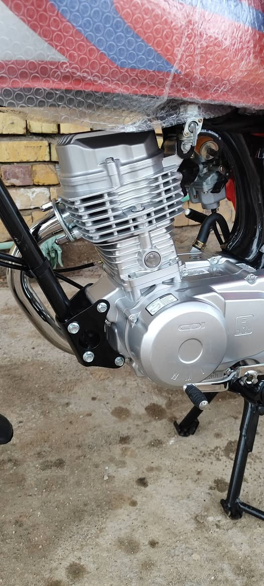 سلام عليكم دراجه نامه شلامجه اوراق سكنر صارله 4أيام من طالعه بعده ما مسحوكه(وبيها صالنصه شيرازي2011اصليه) سعر مليون قفل شراي يتصل ***********
