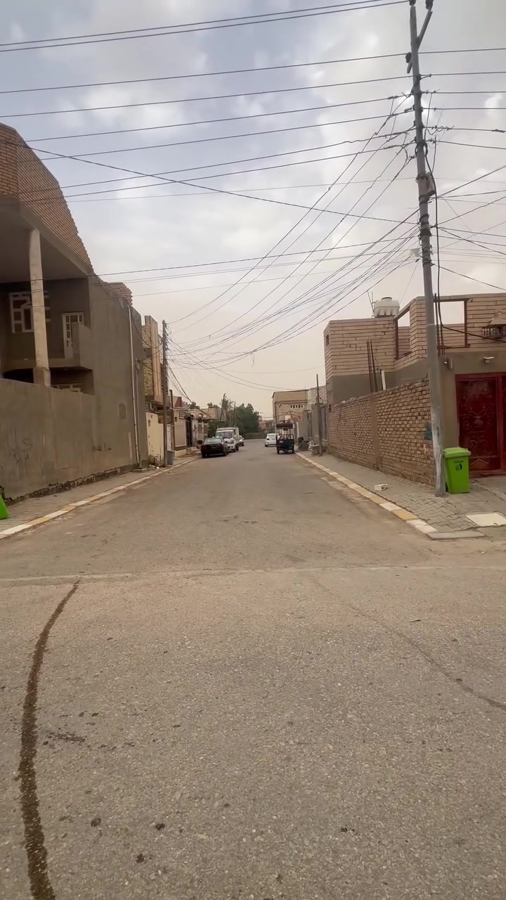 دار للبيع حي الجمعيه ركن مساحه 158 طابقين ***********
