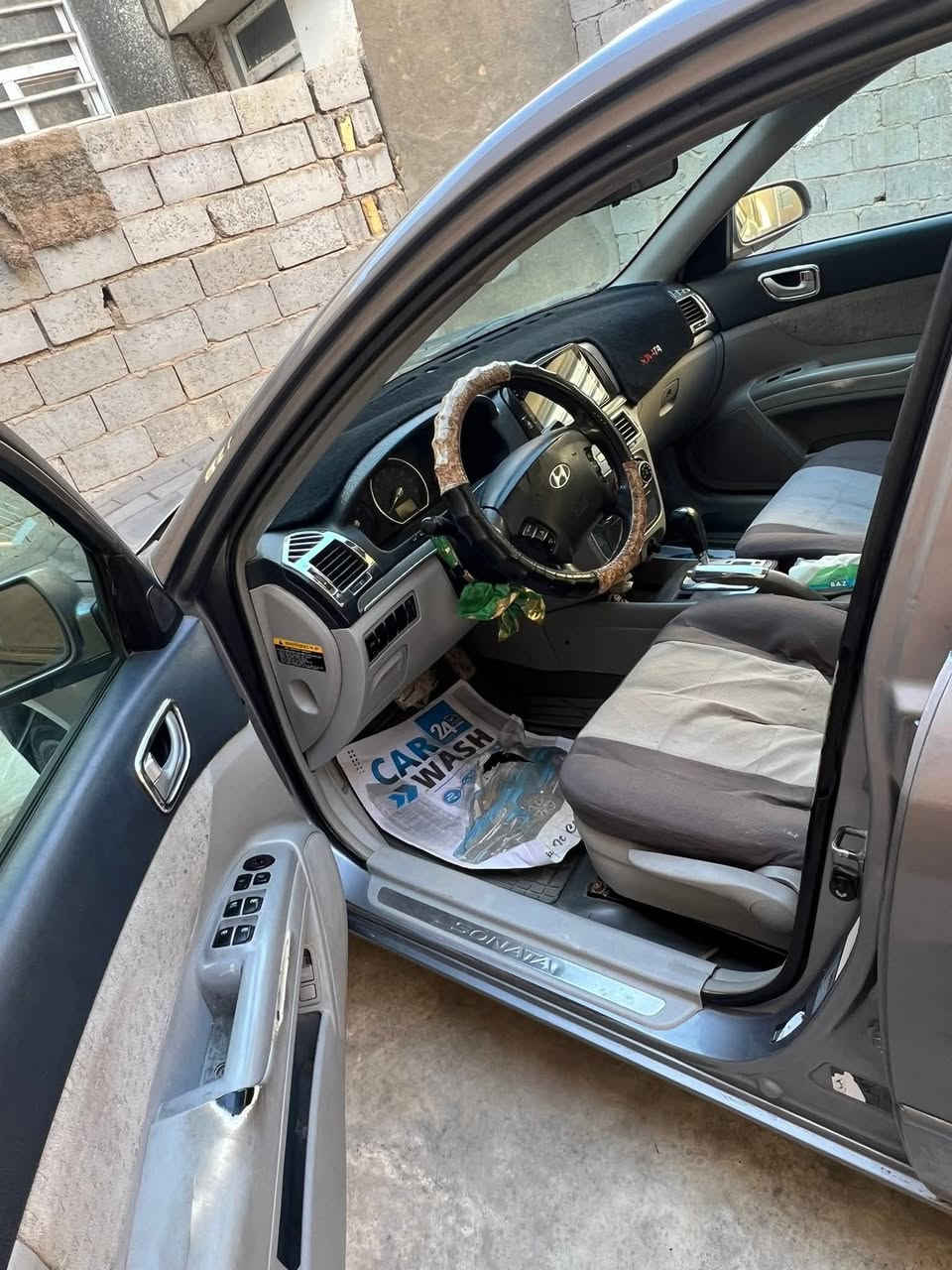 السلام عليكم سوناتا 2006 محرك 3300 مامفتوح أمريكي مصبوغه احزام بدون معجون بدون فتح  حادثه جاملغ خشم البنيد
فول موصفات
تحكم ستيرن جهتين
شاشه كامره
داخل جلد
سياره كلش حلوه وبالخير ع الياخذه
معروضه ٨٨ وبيه مجال المكان البصره القرنه للاتصال ***********
