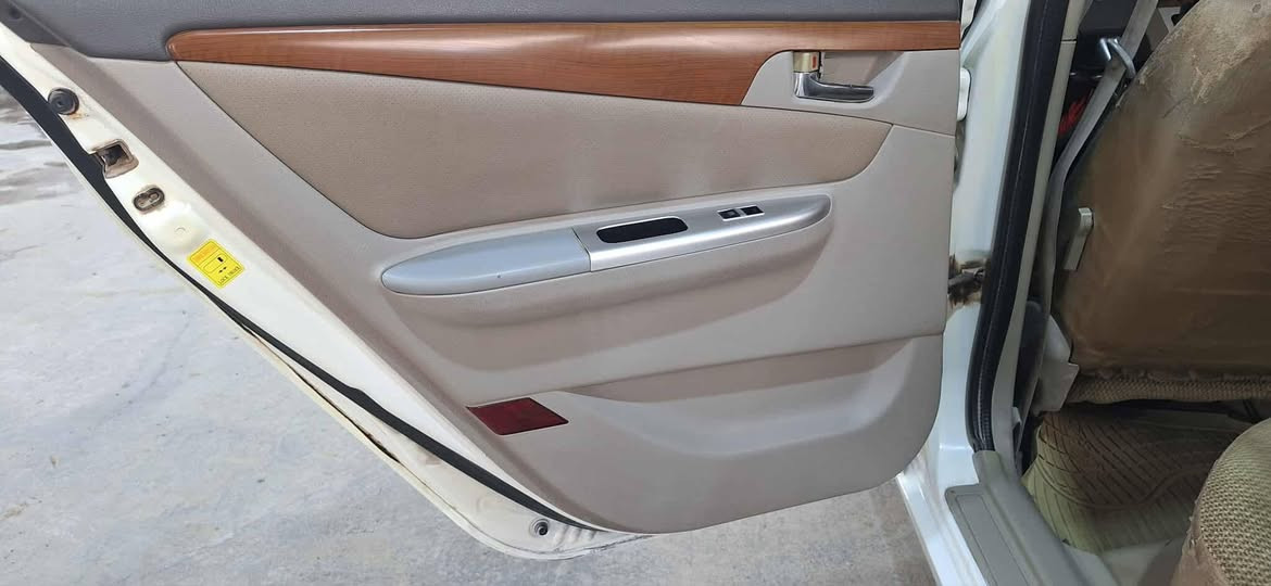 سلام عليكم ليفان 620 موديل 2013 رقم قادسية بسمي استلام شركه على أيدي سنويه 2029 محرك كورلا جديد صار شهرين من شادينه حديدية نظيفه كير جديد تخم تاير باتري جديد تدفئة تبريد شغال مكفوله كفاله عامه العنوان الديوانية قضاء السنية رقم التلفون *********** السعر 55 وبيه مجال
