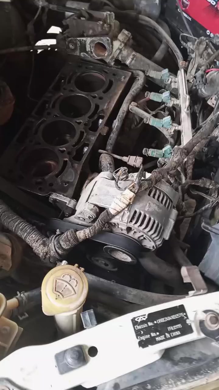 السلام عليكم ورحمه الله وبركاته الإخوة الطيبين مستمرين بلعمل تجفيت وصيانة كافة أنواع  المحركات التيكو الحديث والقديم مع الضمان
اليوم شرفوني من الكوت الاخ محمد الحلفي طبعا اجة السيارة ما تعبر ال80والحمد الله تمت الادامة الدورية ورجعت تمام  تبديل دهن محرك لوك مولي مع تبديل دهن الكير وضبط السنتر وتبديل القوايش 
العمل الصحيح دائما فوك كلشي والخبرة بلعمل حتى ابو السيارة من يشوف سيارتة صارت تمام يرتاح والحمد لله 
تجفيت نوعين النوع الأول صيني 750ضمان شهرين 
تجفيت ياباني درجة اولى ضمان 6اشهر 
الاستفسار الإتصال على الرقم ***********اي واحد يحتاج مساعدة شي اني بالخدمة الكل تحياتي للجميع 🌹
