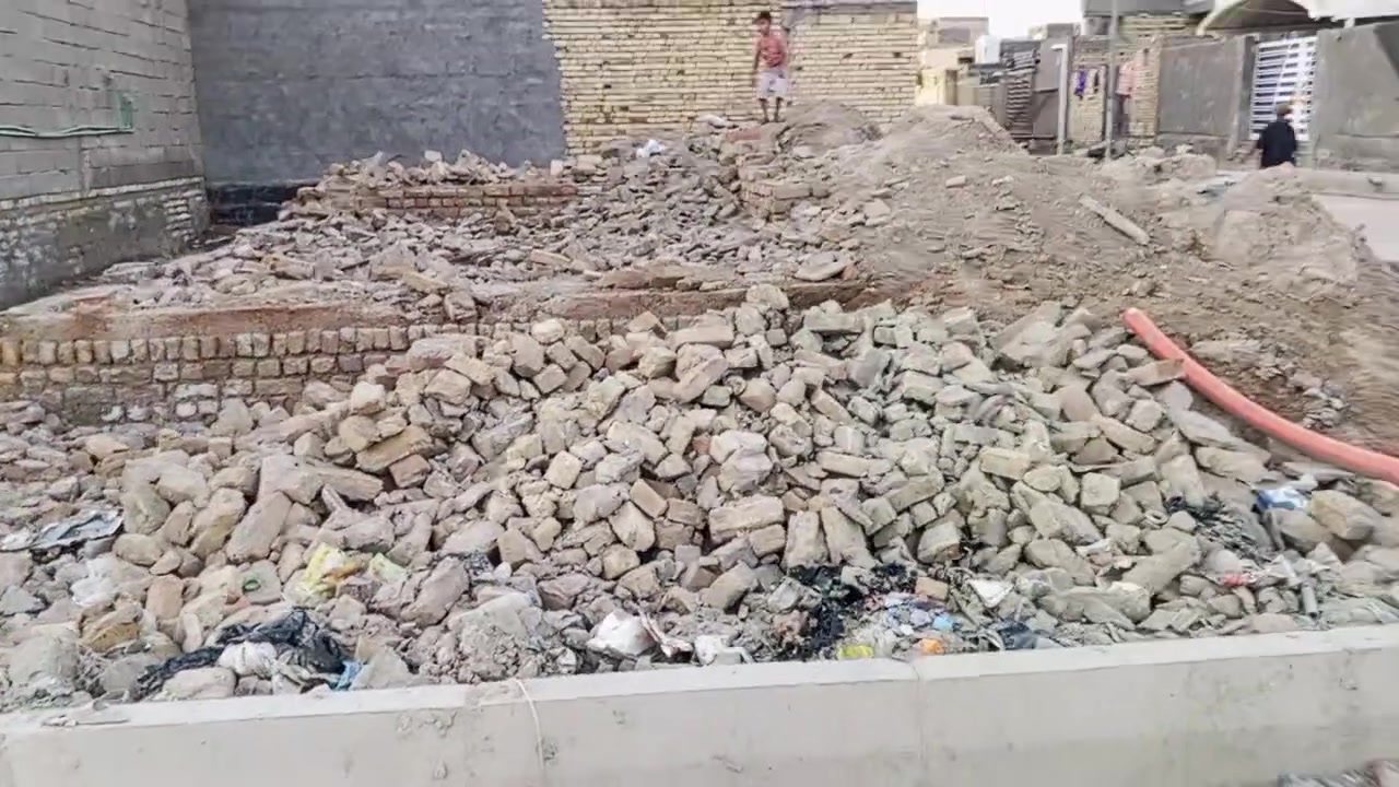 يالله  نص قطعة طابو صرف للبيع
المساحة 125متر ركن  وجها على متنزه مال العاب 
مكان كلش حلو وركن على شارعين  وجها 10متر 
***********  
مكتب الامير للعقارات 🏫
