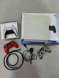 بلي ستين 4 فور لون ابيض كامل الملحقات + 3 جوستكات سعر 260 بيه مجال مرا...