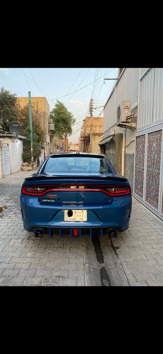 سلام عليكم جارجر لون بحري موديل 2022 رقم بغداد مميز فئة السيارة GT بلاك ماشية 11000 الف ميل موصفات شاشة كبيرة كشنات حضن كامرة خلفية وحساسات خلفية 
‏حادث سيارة كما موضح بالصور بدون إرباك 
ملاحظة السيارة فورويل
‏ السعر 260 ورقة
للاستفسار الاتصال على الرقم ***********
