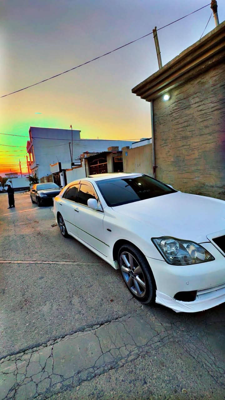 بە ناوی خودا
تۆیۆتا کراون شاهینە ٢٠٠٥ 
١٨٠ مەکینە بچوکی گئڕ بچوک 
سەیارەکە لۆک لۆک نەبو نەتەوئ 
بۆ سەنتئک مەسرەف مەگەرئ دعامی بۆ دەعامی بەشەرت 
سەیارەکە موسە  دوو پارچەی ئەوروپای هەیە لەسەر ساخی 
ناورەش دوو کوشن کارەبا شاشە کامیرە ئاوئنە شەفت 
سلایت ویل دینگە تایەو ویل لۆک لۆک
سەقفی وەک شوشە سەیارەکە بیانو برە  
لە رەسمەکانە چۆنە لە روبەرو جوانترە 
جوابی کۆمئنت نادەمەوە 
نرخی ٦٧ گەلا مەجال برایانە 
Admin❤️❤️
***********
0777 447 79 00
