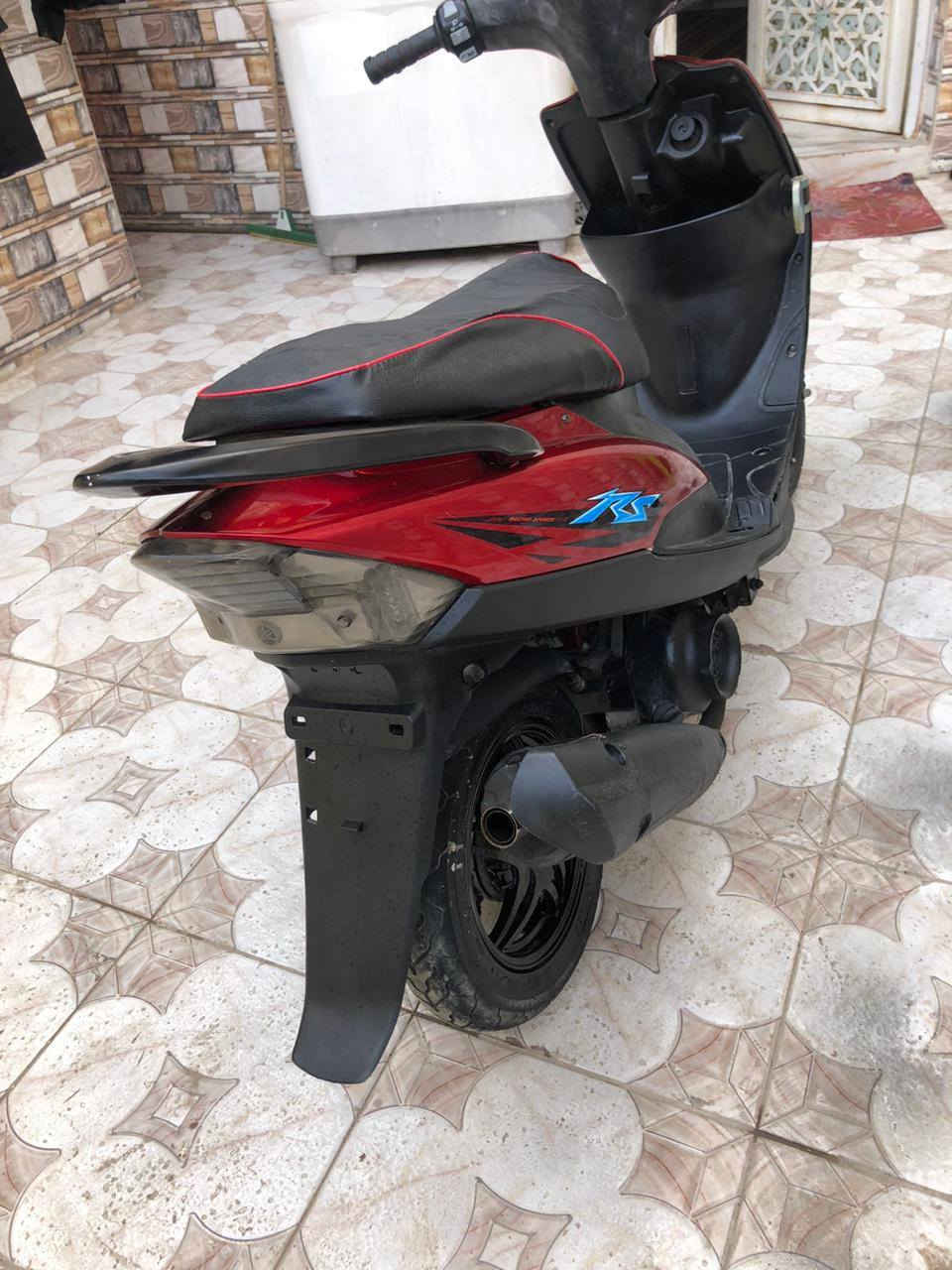 سلام عليكم ماكس عدله مفتوح ولفات فقط دراجه كله كلها شغاله سلف هندر اشاير لايت عالي ناصي بك لايت دبلات خلفي امامي زوج تايرات كفر نضيف ويل كب صالنصه رياضي دراجه جاهزه سعر #500 وبيها مجال بسيط *********** مكاني ناصريه مركز
