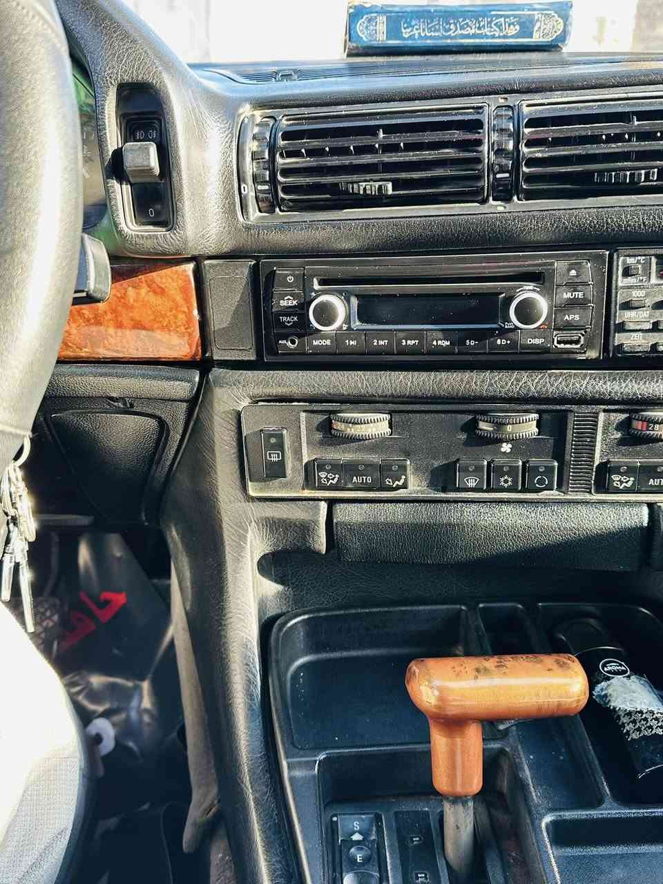 سلام عليكم
بي ام 735 

اصل1992 

سياره جاهزه تخم تايرات كير جديد محرك جديد 

صدر جديد ما تخلي عليها برغي 

سياره جاهزه 

رقم انبار مشروع وطني تحويل ثاني يوم 

بيع مستعجل سعر مناسب. 

#لتواصل  👇

*********** ابو اسد الياسري.
