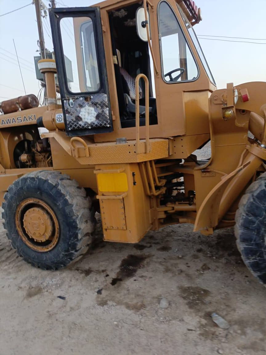 السلام عليكم يوجد شفل كاوسكي 70بي موديل 83جاهز للعمل كير تركم محرك اكسنات تخم تاير جديد بم رفع جديد  رقم بصره انكليزي سنويه لل 30مكان الشفل صلاح الدين تكريت ***********
