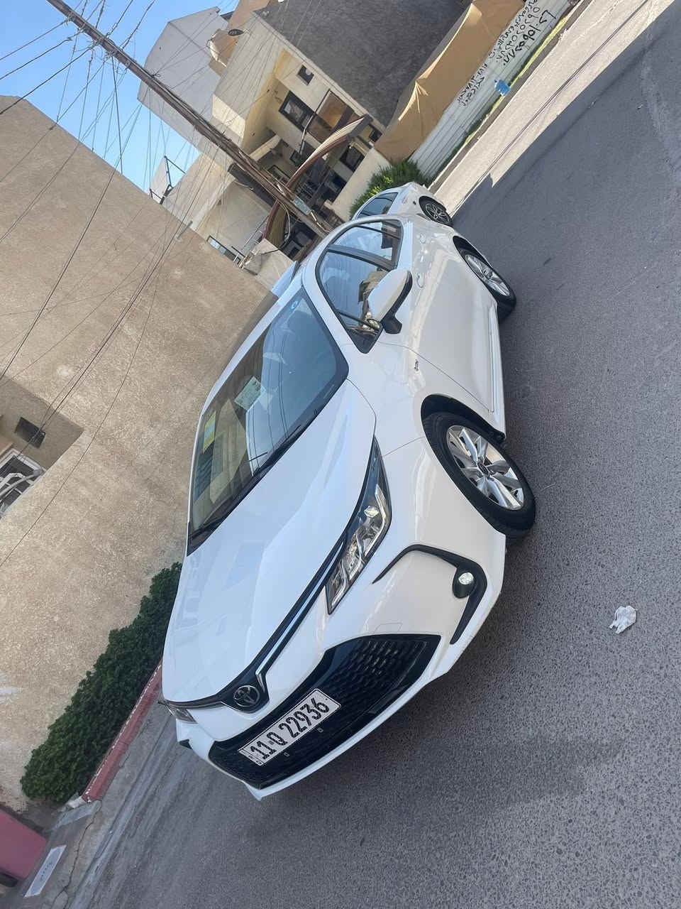السلام عليكم
للبيع تويوتا كورلا هايبرد 
الشكل الخليجي 
موديل 2025 
ماشيه 10 الف كيلو 
سياره جديده كلش 
بيها ملاحظات بسيطه كلش 
مكفوله من البارد والصبغ والتبديل
فول مواصفات 
السعر 158 وبيها مجال بسيط 
للاتصال ***********
مكان السياره بغداد حي الجهاد حي الحسين

