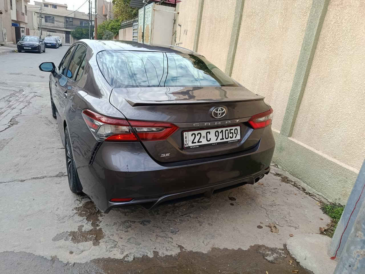 السلام عليكم ورحمه الله وبركاته تويوتا كامري موديل 22اللون نفطي حادث جاملغ خلف السائق كما مواضح بل صورة بجم كبس نصف مواصفات حجم محرك 2/500 ماشيه 125km  موجودة هزه شهر6 سنويا/ 2029الهاتف ***********السعر 215بيهامجال
