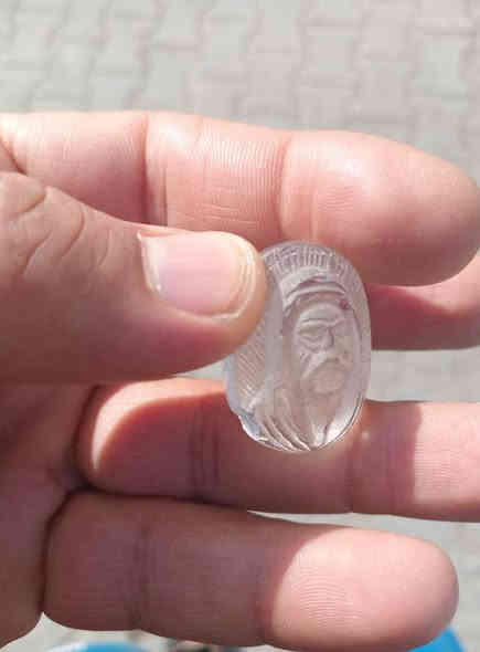 السلام عليكم  متاح حجر در النجف منحوت ***********
