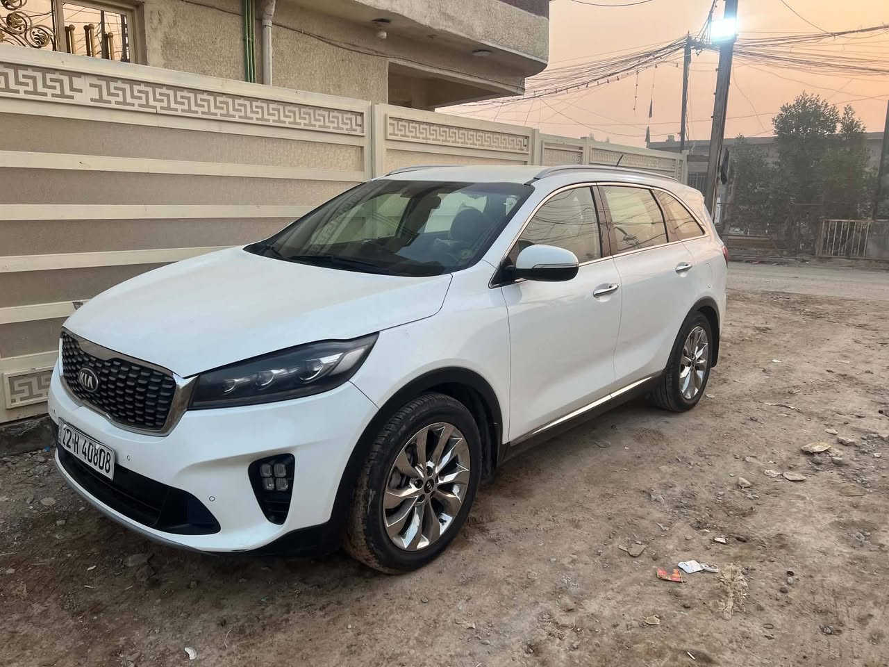 سلام عليكم سورنتو للبيع مديل ٢٠١٨ سياره بيه بل باب الخلفي بارد او بل بنيد بارد على كد شبر مامعمر ولباقي مكفوله كير مكينه تبريد تايرات خير من الله ماشيه ٢٣٠ شرط مامفتوح برغي بل مكينه ولا الكشر سياره نص فول شاشه جبيره بصمه كشنات جلد كشن السايق كهربائي اربع انضمه قياده صندوك كهرباء تحكم مقود جهتين السعر 230وبيها مجال ‏‪***********‬‏ اتصل على رقم

