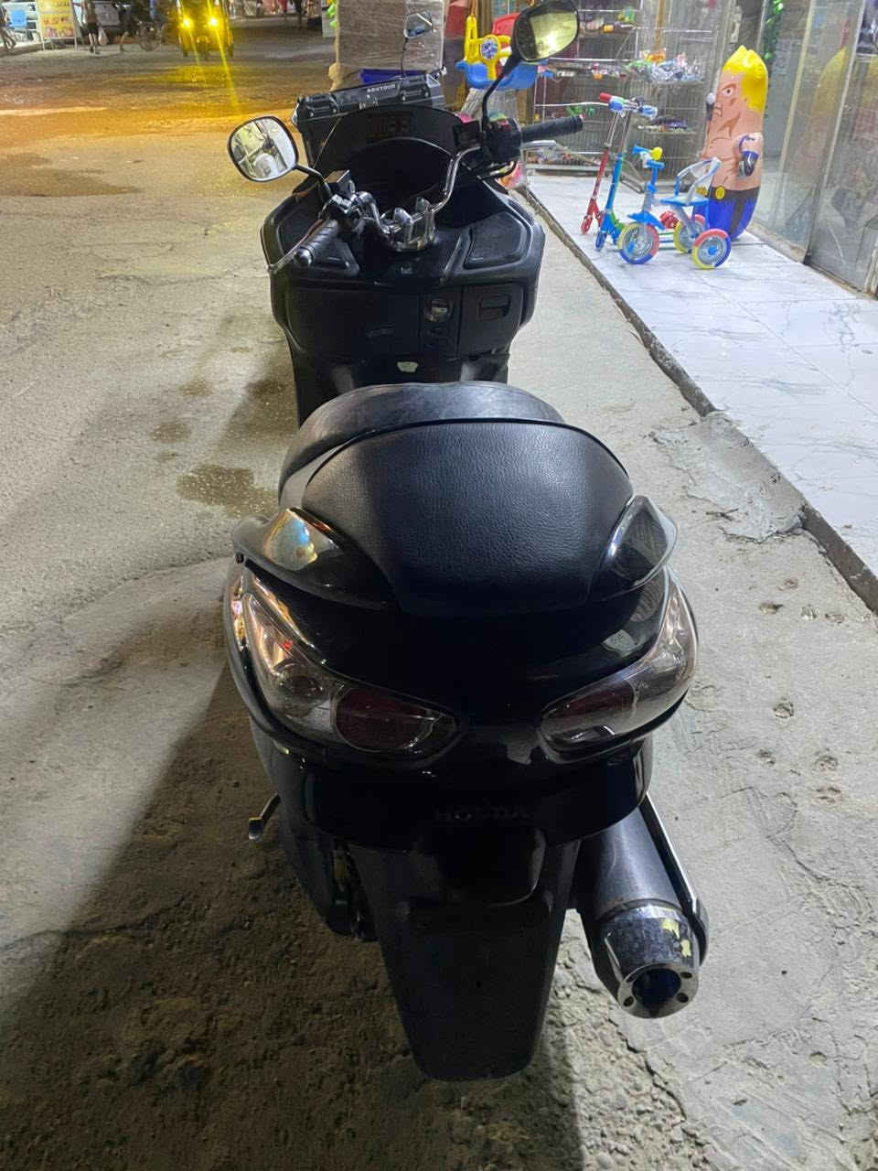 مراوس حسب القناعة. 
فورزة 0.9 نضيفة نص نكرة سرعة معدل فيت بم جديد. يرادلة شوي ترتيب. مثل بنزات وكلج خلفي. 
 عنوان بغداد البلديات.


**إذا كنت صاحب هذا الإعلان وتريد حذفه لأي سبب، رجاءا أرسل رسالة إلى الدعم الفني**